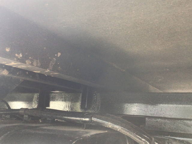 三菱ふそうキャンター平ボディ小型（2t・3t）[写真17]