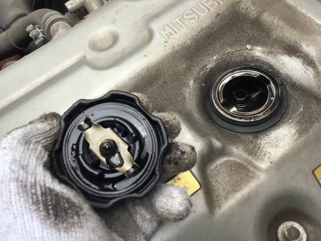 三菱ふそうキャンター平ボディ小型（2t・3t）[写真24]