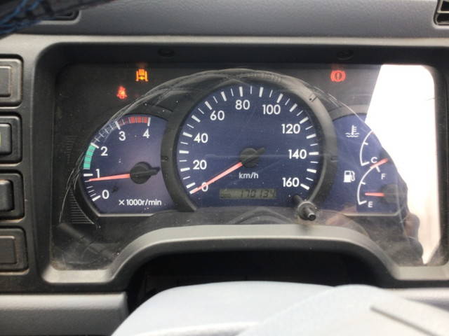 三菱ふそうキャンター平ボディ小型（2t・3t）[写真30]