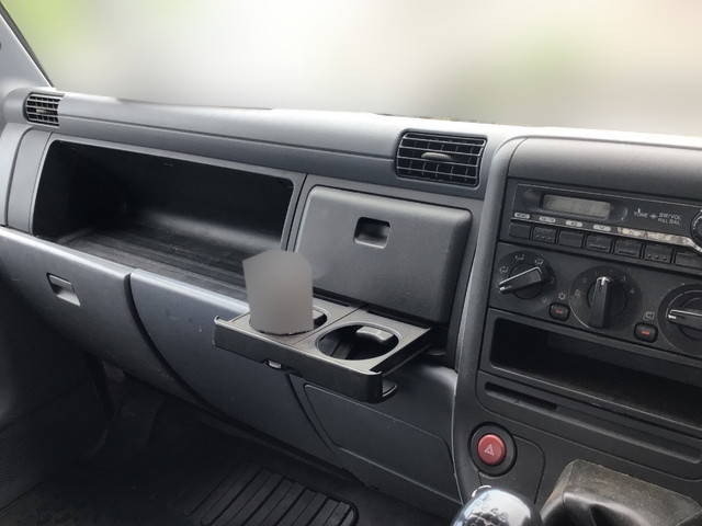 三菱ふそうキャンター平ボディ小型（2t・3t）[写真32]