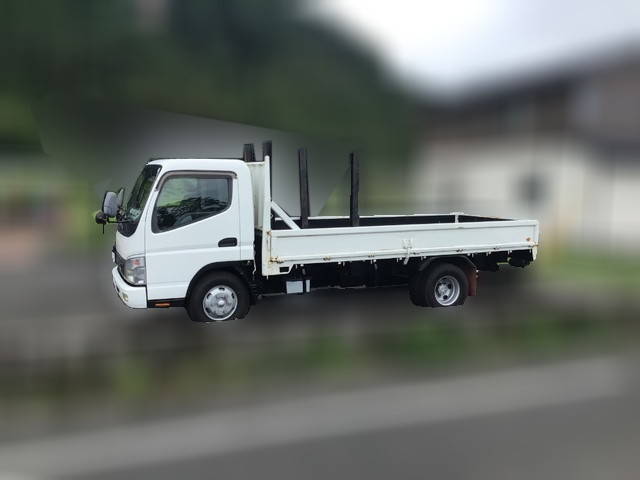 三菱ふそうキャンター平ボディ小型（2t・3t）[写真05]