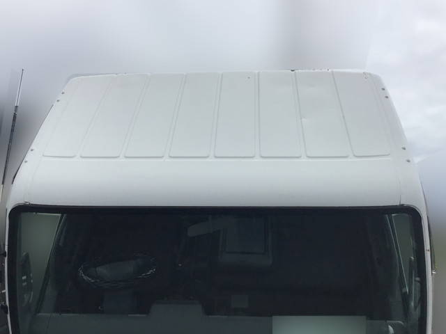 三菱ふそうキャンター平ボディ小型（2t・3t）[写真07]