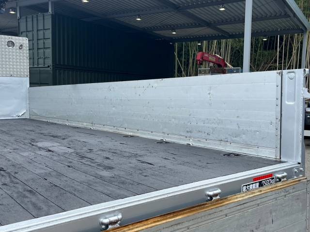 三菱ふそうファイタークレーン4段増トン（6t・8t）[写真11]