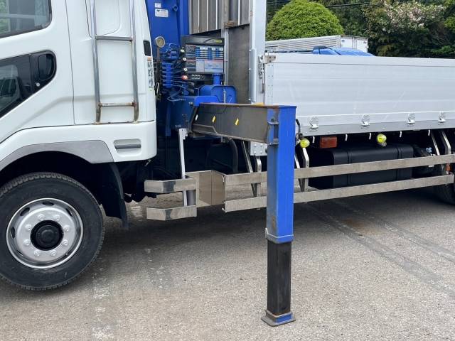 三菱ふそうファイタークレーン4段増トン（6t・8t）[写真16]