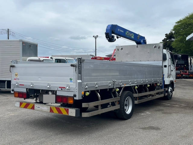 三菱ふそうファイタークレーン4段増トン（6t・8t）[写真02]