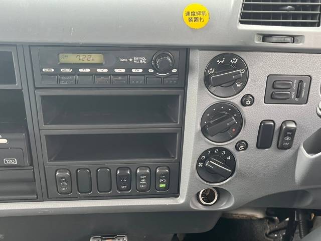 三菱ふそうファイタークレーン4段増トン（6t・8t）[写真25]