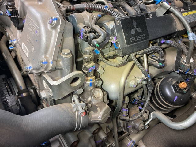 三菱ふそうキャンターダブルキャブ（Wキャブ）小型（2t・3t）[写真19]