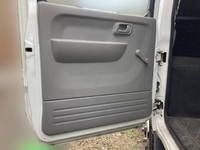 三菱ふそうキャンターダブルキャブ（Wキャブ）小型（2t・3t）[写真25]