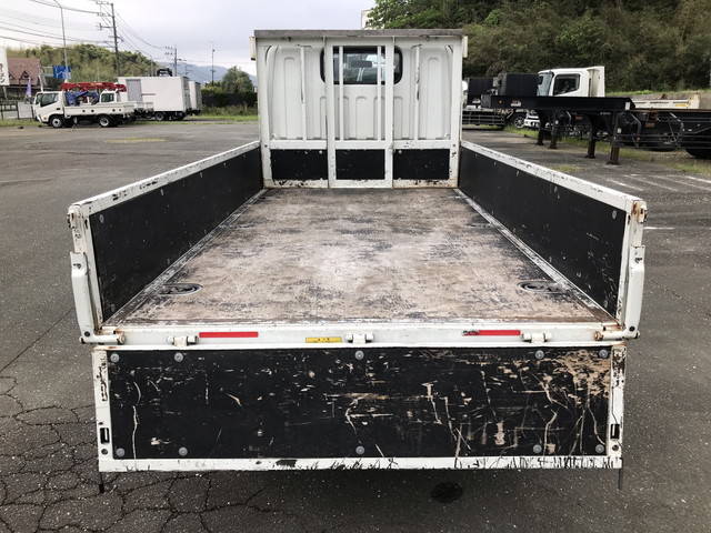 三菱ふそうキャンター平ボディ小型（2t・3t）[写真10]