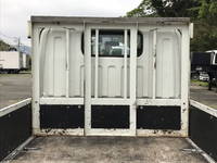 三菱ふそうキャンター平ボディ小型（2t・3t）[写真11]