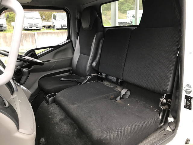 三菱ふそうキャンター平ボディ小型（2t・3t）[写真26]