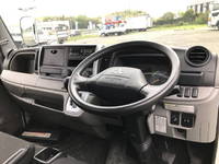 三菱ふそうキャンター平ボディ小型（2t・3t）[写真30]