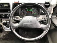 三菱ふそうキャンター平ボディ小型（2t・3t）[写真31]