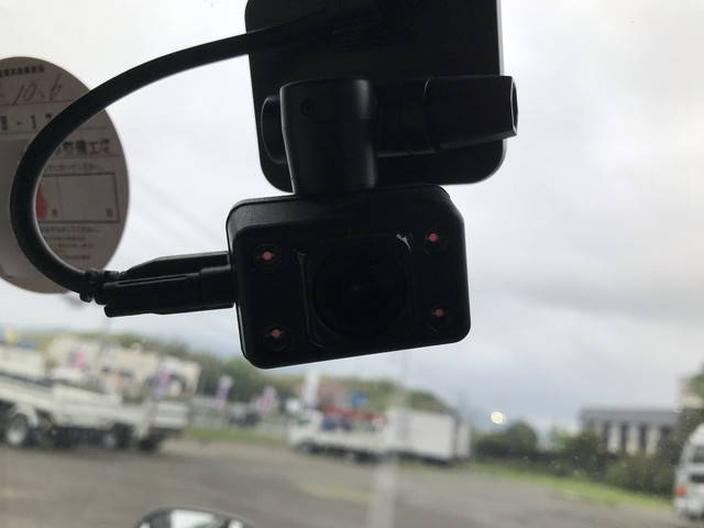 三菱ふそうキャンター平ボディ小型（2t・3t）[写真39]