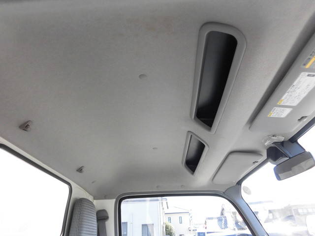 トヨタダイナアルミバン小型（2t・3t）[写真32]