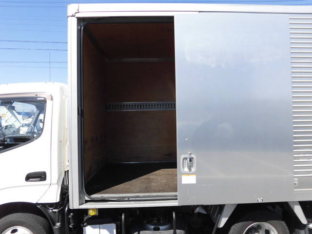 トヨタダイナアルミバン小型（2t・3t）[写真08]