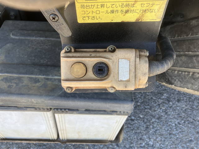 いすゞエルフローダーダンプ小型（2t・3t）[写真19]