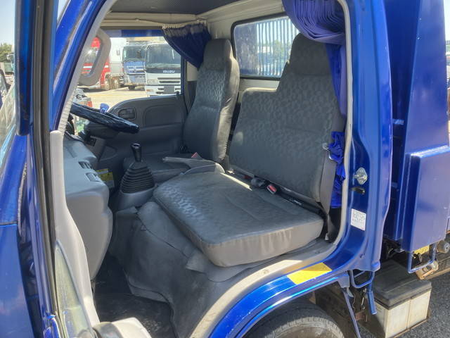 いすゞエルフローダーダンプ小型（2t・3t）[写真30]