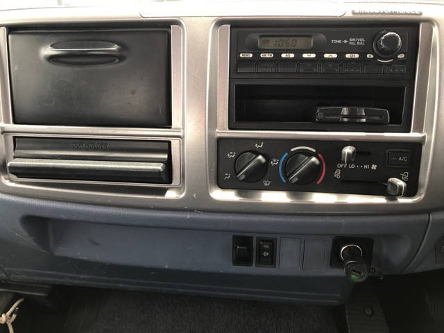 日野レンジャークレーン3段中型（4t）[写真18]