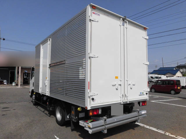 いすゞエルフアルミバン小型（2t・3t）[写真02]