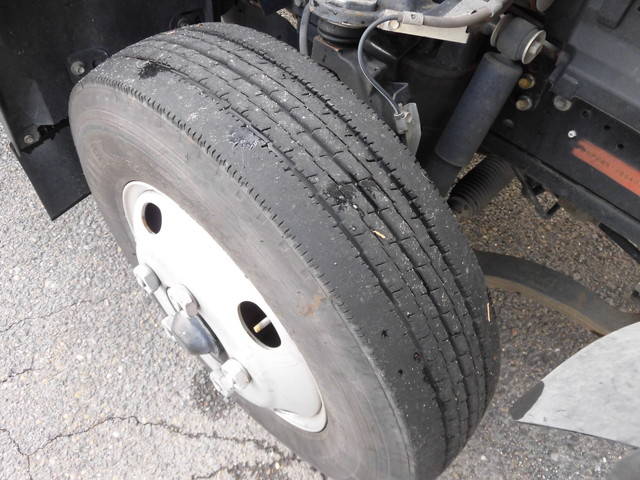 いすゞエルフアルミバン小型（2t・3t）[写真26]