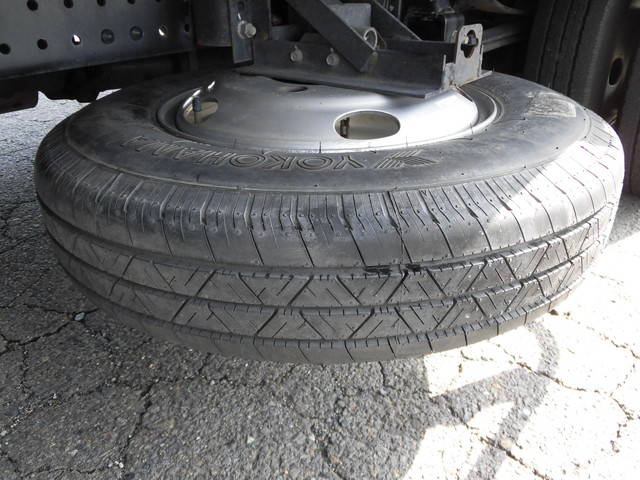 いすゞエルフアルミバン小型（2t・3t）[写真28]