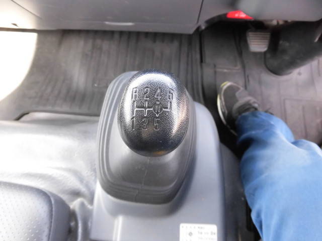 いすゞエルフアルミバン小型（2t・3t）[写真31]