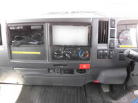 いすゞエルフアルミバン小型（2t・3t）[写真32]