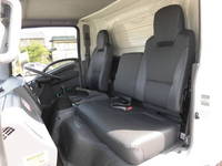 いすゞエルフアルミバン小型（2t・3t）[写真35]