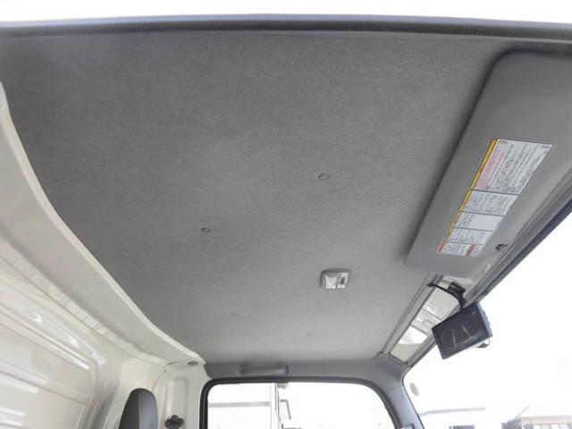 いすゞエルフアルミバン小型（2t・3t）[写真36]