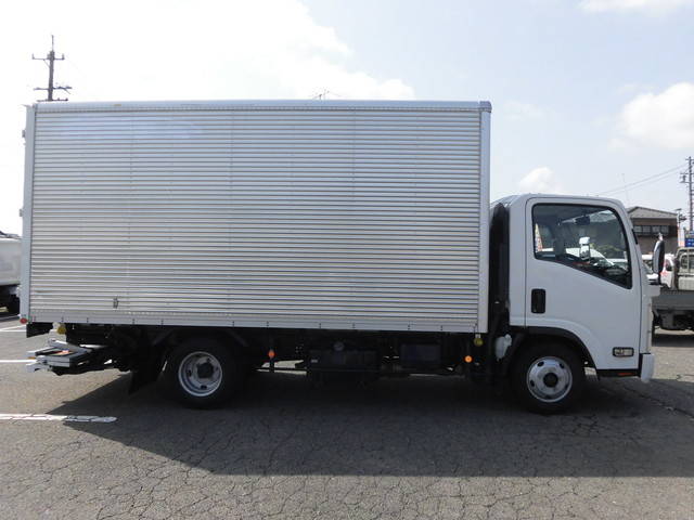 いすゞエルフアルミバン小型（2t・3t）[写真05]
