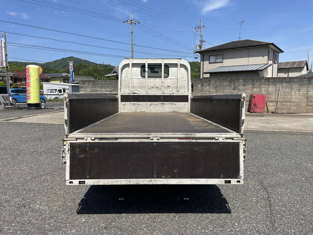 日野デュトロ平ボディ小型（2t・3t）[写真11]