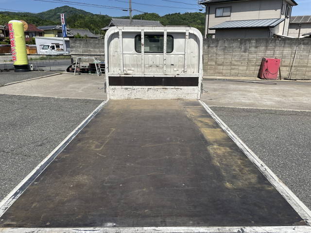 日野デュトロ平ボディ小型（2t・3t）[写真17]