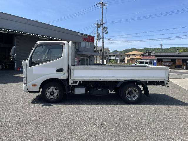 日野デュトロ平ボディ小型（2t・3t）[写真05]