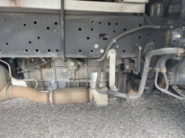 トヨタダイナ幌ウイング小型（2t・3t）[写真18]