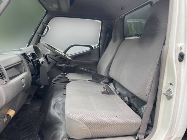 トヨタダイナ幌ウイング小型（2t・3t）[写真27]