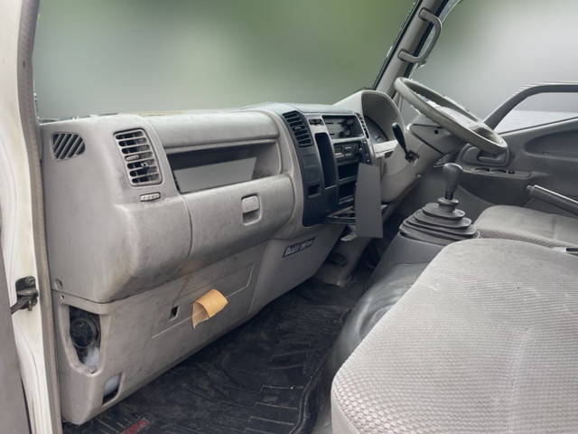 トヨタダイナ幌ウイング小型（2t・3t）[写真30]