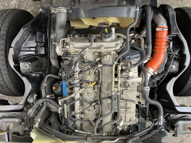 三菱ふそうキャンターアルミバン小型（2t・3t）[写真25]