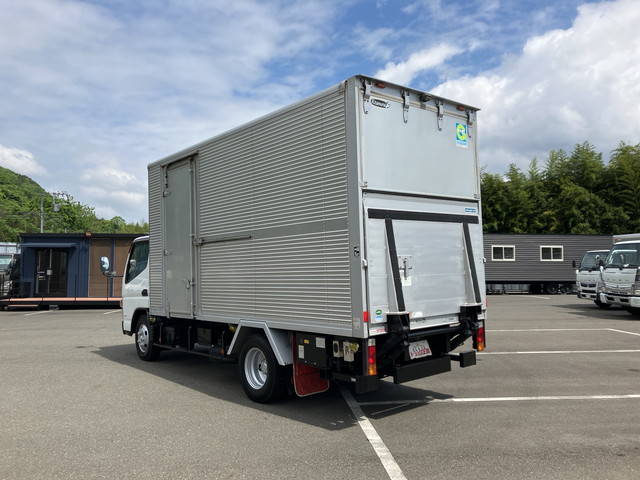 三菱ふそうキャンターアルミバン小型（2t・3t）[写真04]