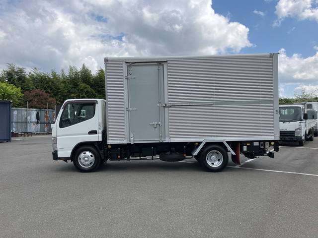 三菱ふそうキャンターアルミバン小型（2t・3t）[写真05]
