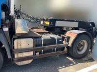 いすゞギガトレーラーヘッド（トラクターヘッド）大型（10t）[写真10]