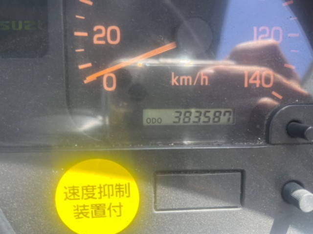 いすゞギガトレーラーヘッド（トラクターヘッド）大型（10t）[写真30]