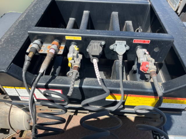 いすゞギガトレーラーヘッド（トラクターヘッド）大型（10t）[写真07]