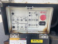 いすゞエルフ高所作業車小型（2t・3t）[写真15]