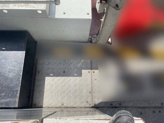 いすゞエルフ高所作業車小型（2t・3t）[写真09]