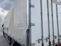 UDトラックスクオンアルミウイング大型（10t）[写真04]