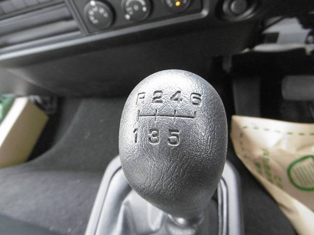 三菱ふそうファイタークレーン4段中型（4t）[写真06]