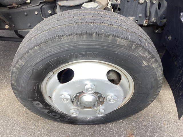 いすゞエルフ平ボディ小型（2t・3t）[写真14]