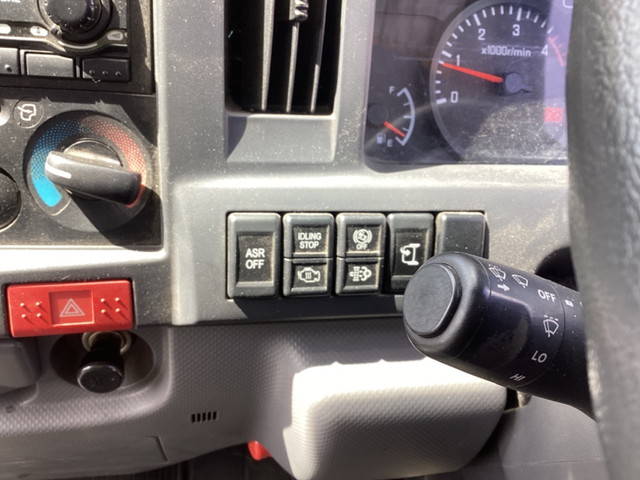 いすゞエルフ平ボディ小型（2t・3t）[写真33]