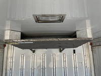 いすゞエルフ冷凍車（冷蔵車）小型（2t・3t）[写真16]